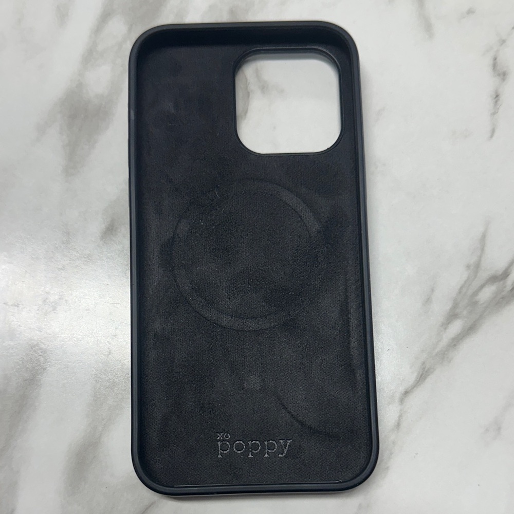 XO Poppy Midnight MagSafe Case for iPhone 14 Pro Max – Black Soft Touch - Picture 4 of 4